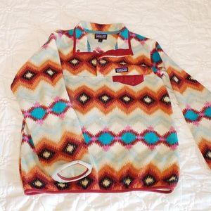 PATAGONIA TRIBAL PULL OVER!